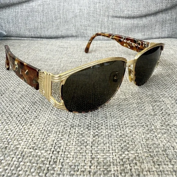 FENDI Sunglasses Vintage 80 display picture 3